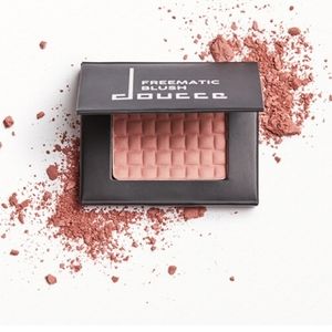 Doucce Freematic Blush Mono in Daydream